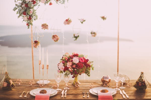 Éclats de rêve : guide pratique pour une décoration de mariage